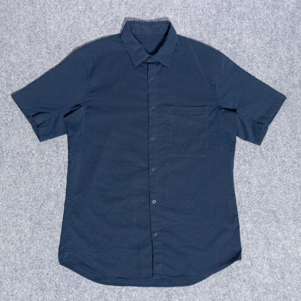 Lululemon Street Lite Seersucker Textured Short Sleeve Button Shirt Men's Medium